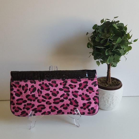 Deb & Dave L.A. N.Y. Clutch Purse - Picture 3 of 5